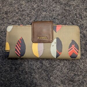 Fossil Clutch